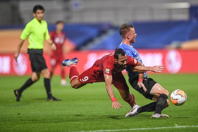 中国三人女篮力克西班牙 王丽丽回暖砍5分4板